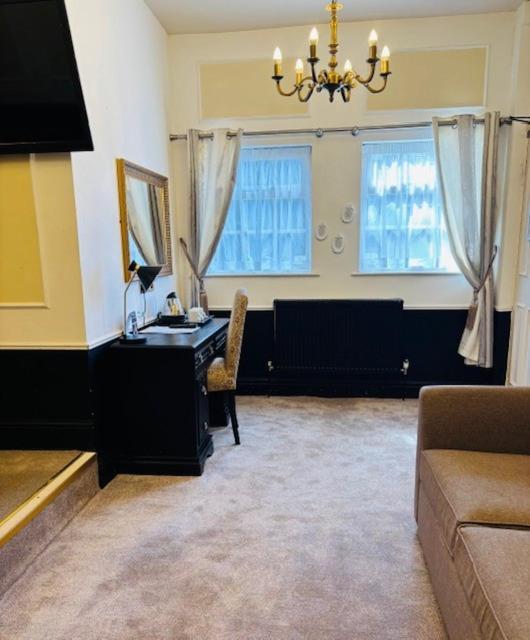 The Coleshill By Greene King Inns Экстерьер фото